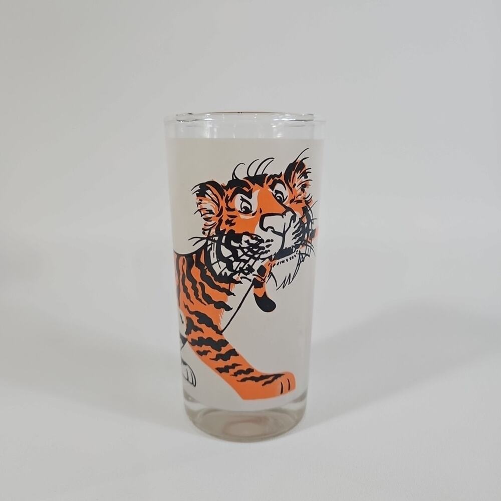 Vintage 1960s Esso Exxon‎ Gas "Put A Tiger in Your Tank" Drinking Frosted Glass